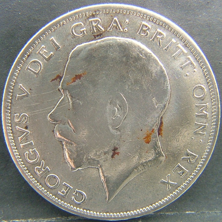 Back side of 🇬🇧 United Kingdom – Monarchs and Milestones Half Crown 1922 coin