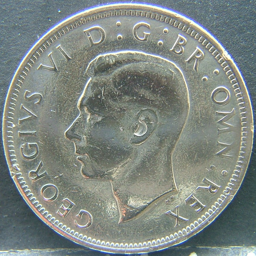 Front side of 🇬🇧 United Kingdom – Monarchs and Milestones Half Crown 1943 coin