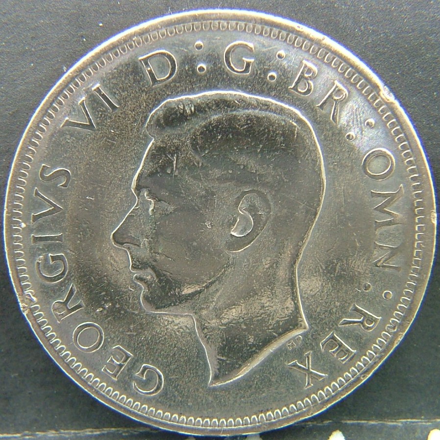 Back side of 🇬🇧 United Kingdom – Monarchs and Milestones Half Crown 1943 coin