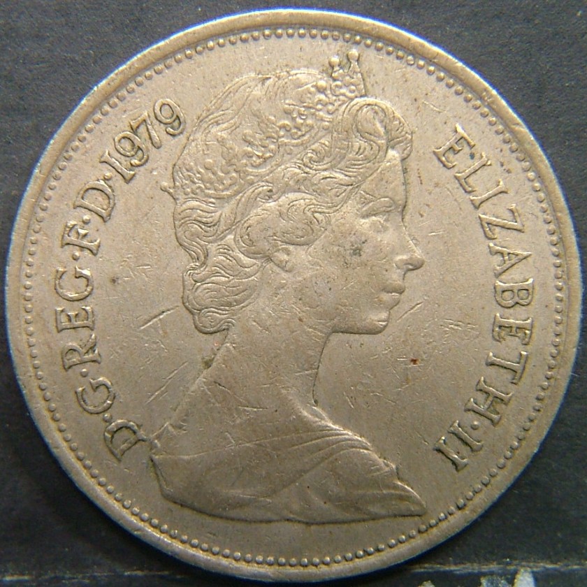 Back side of 🇬🇧 United Kingdom – Monarchs and Milestones 10 New Pence 1979 coin