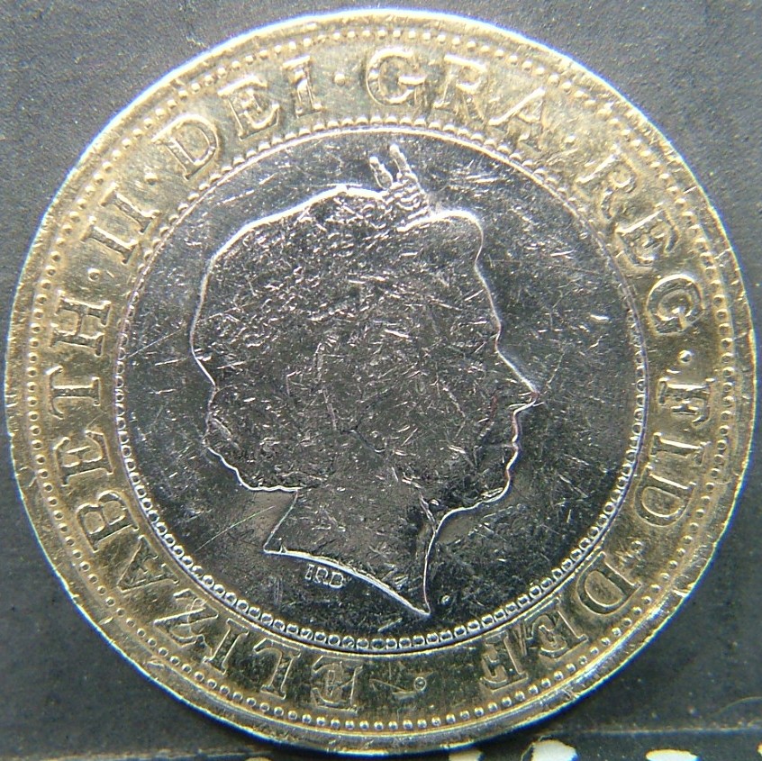 Back side of 🇬🇧 United Kingdom – Monarchs and Milestones 2 Pounds  2005 object