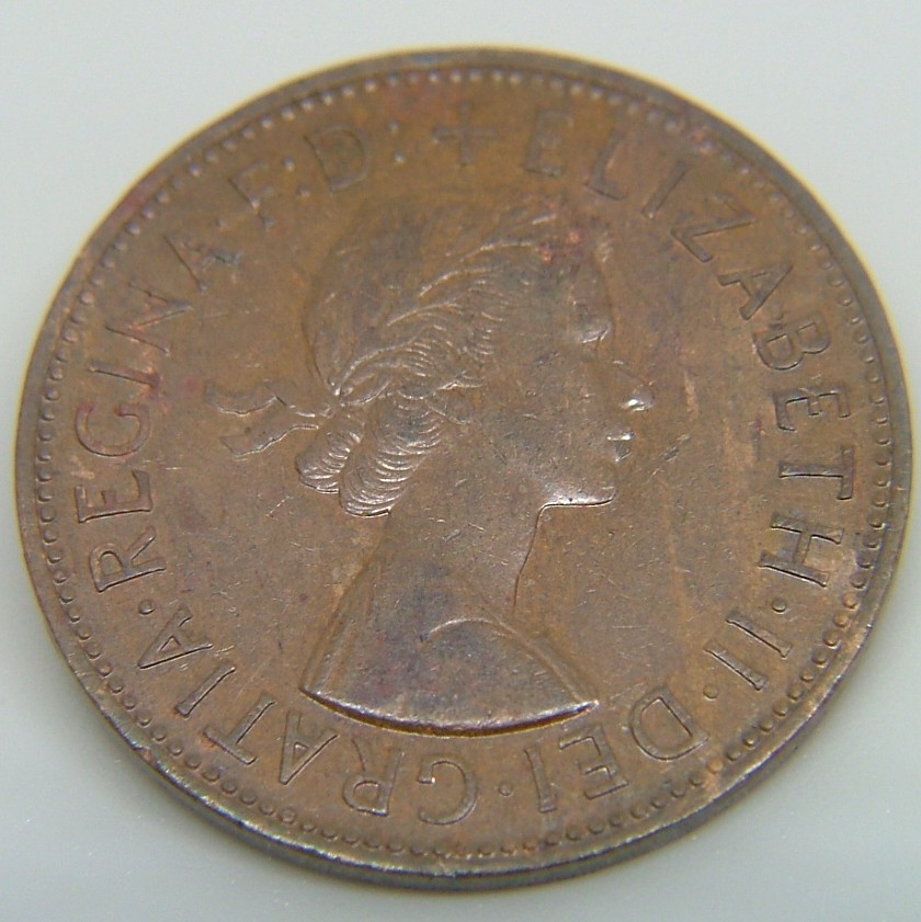 Back side of Great Britain 1 Penny 1961 coin