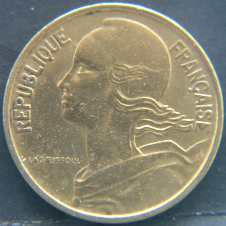 Front side of 🇫🇷 FRANCE 10 Centimes 1967 coin