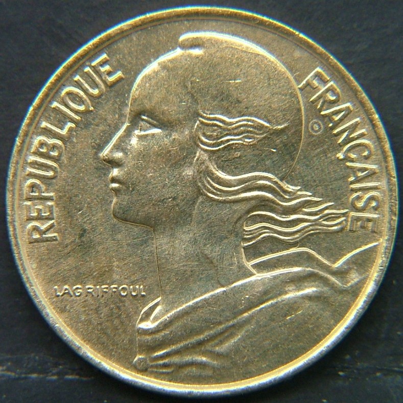 Back side of 🇫🇷 FRANCE 10 Centimes 1967 coin