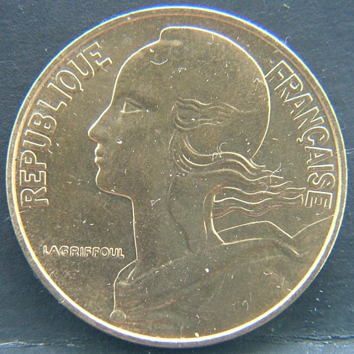 Front side of 🇫🇷 FRANCE 20 Centimes 2000 coin