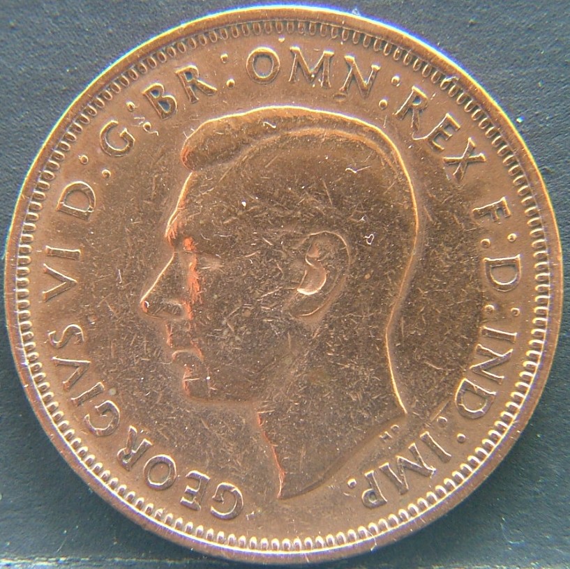 Front side of 🇬🇧 GREAT BRITAIN – Monarchs and Milestones Half Penny 1943 coin