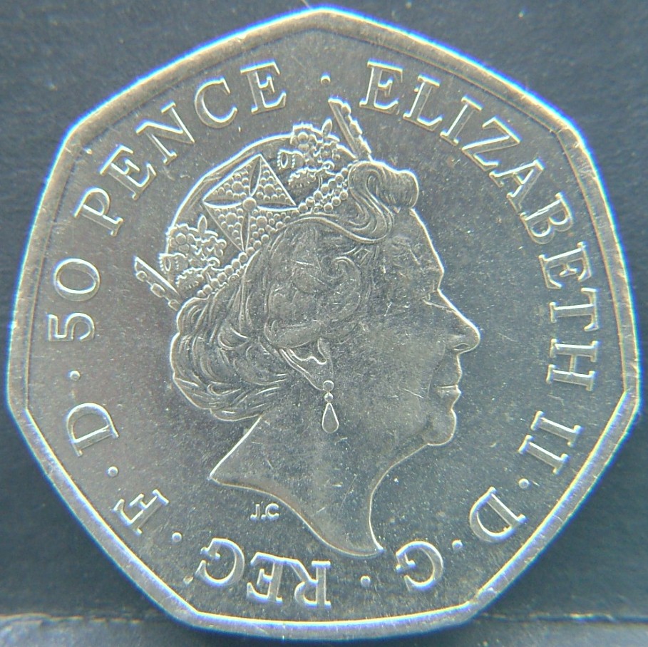 Front side of 🇬🇧 United Kingdom – Monarchs and Milestones 50 Pence 2016 coin