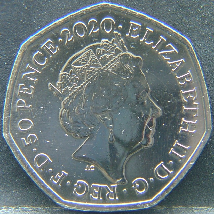 Front side of 🇬🇧 United Kingdom – Monarchs and Milestones 50 Pence 2020 coin